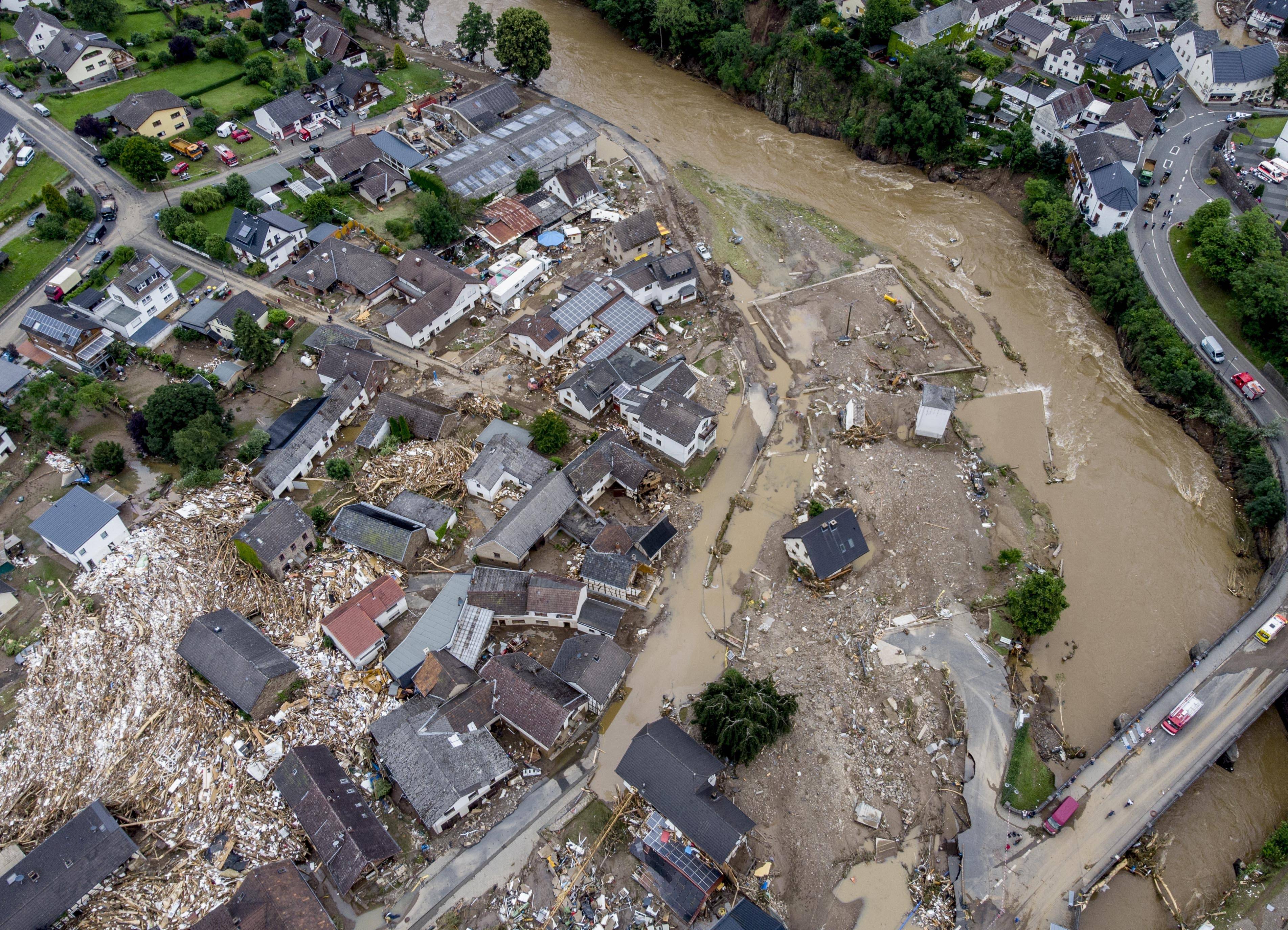 德国西部洪灾造成至少80人死亡