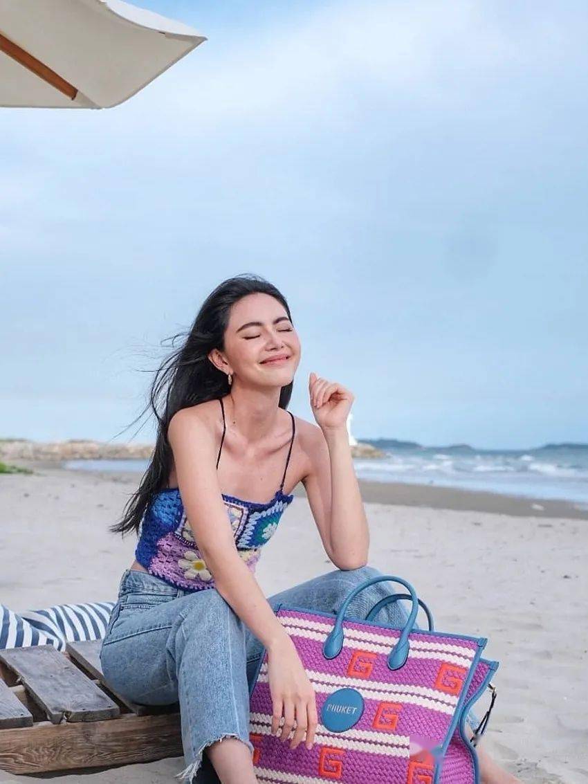 上衣|泰式美人Mai的夏日穿搭，你确定不想学？