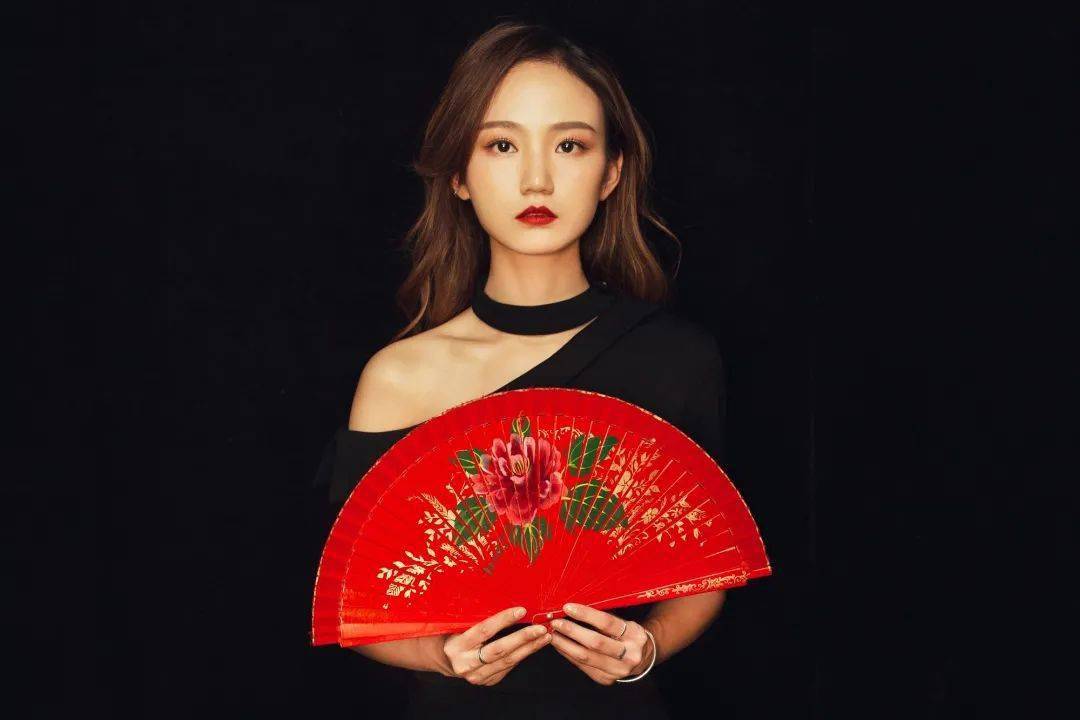 孙茜茹 sun qianru代表作品:「月半小夜曲」「不翼而飞」活动地点