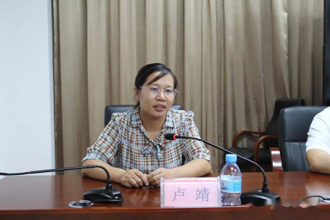 德保法院举行新老院长交接仪式_卢靖