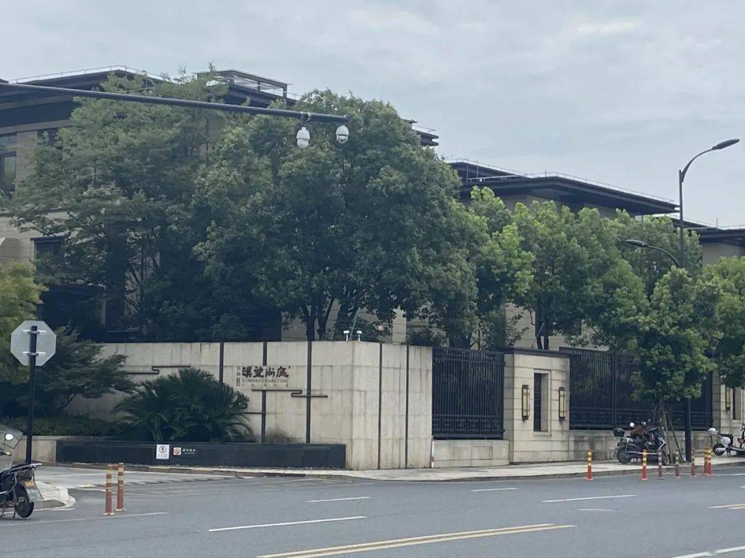 "宇宙中心"大厂隔壁 摇不中晓月澄庐 还能买哪些二手排屋?