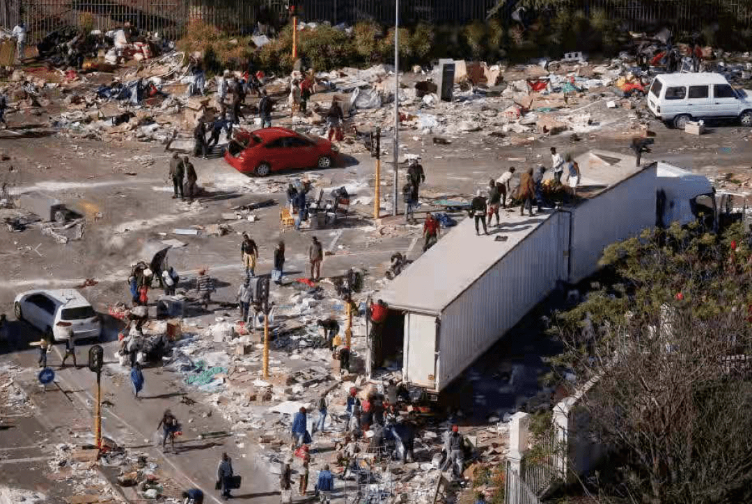 72人死亡1234人被捕这个地区最大港口陷入瘫痪