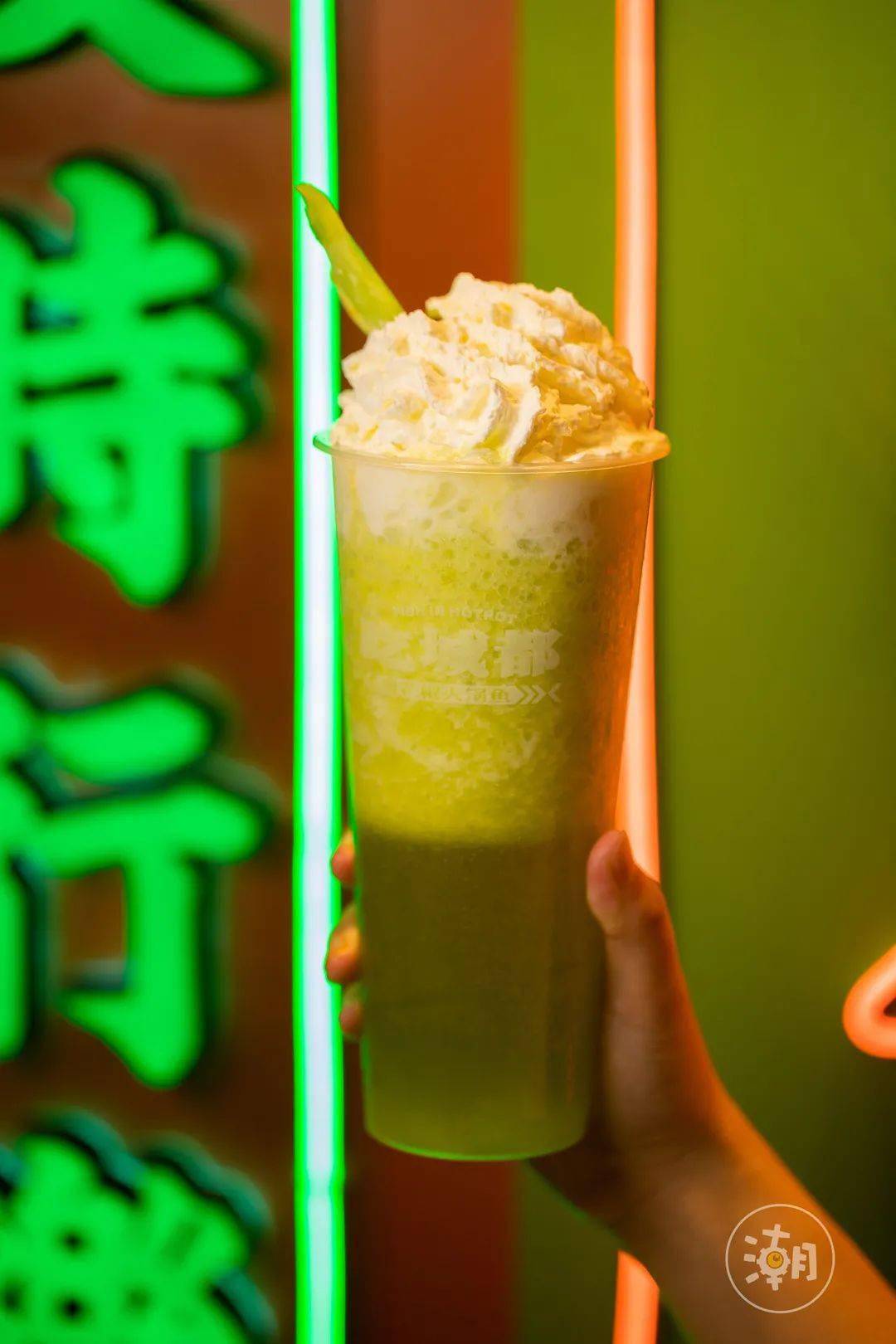 玫龙蜜瓜雪顶,梦龙脏脏雪顶,手打泰式柠檬茶,西瓜小丸子雪冰,麻将汤圆