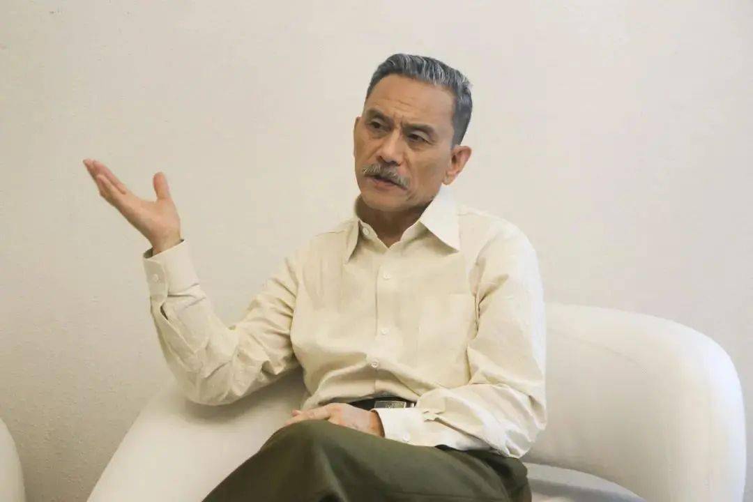 "董建昌这个角色在我看来是个典型的老派中国人.