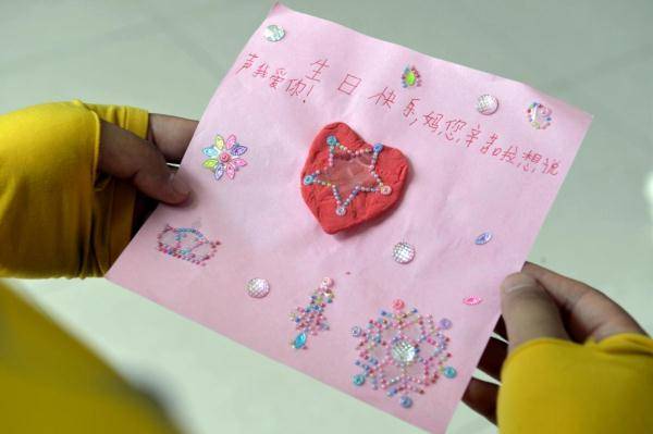 细胞|燕郊女骑手：为了患白血病的孩子，妈妈快跑