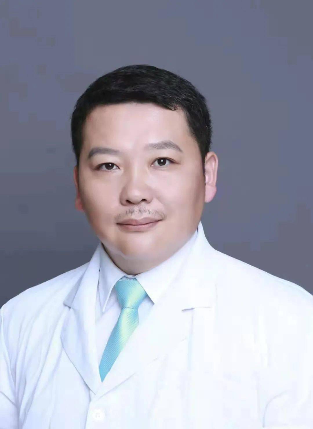 现场找袁庆东主任当面预约就诊时间预约方式:地点:宛平社区卫生服务