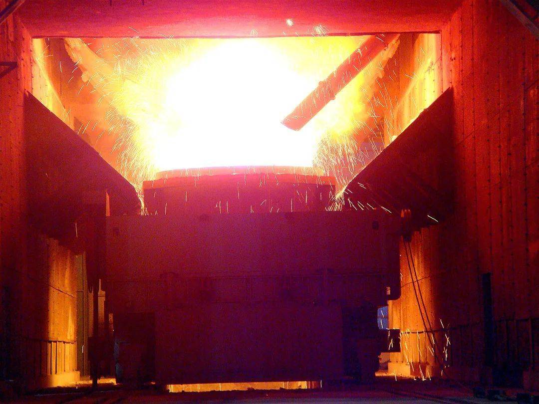 首钢京唐炼钢部实现全自动出钢