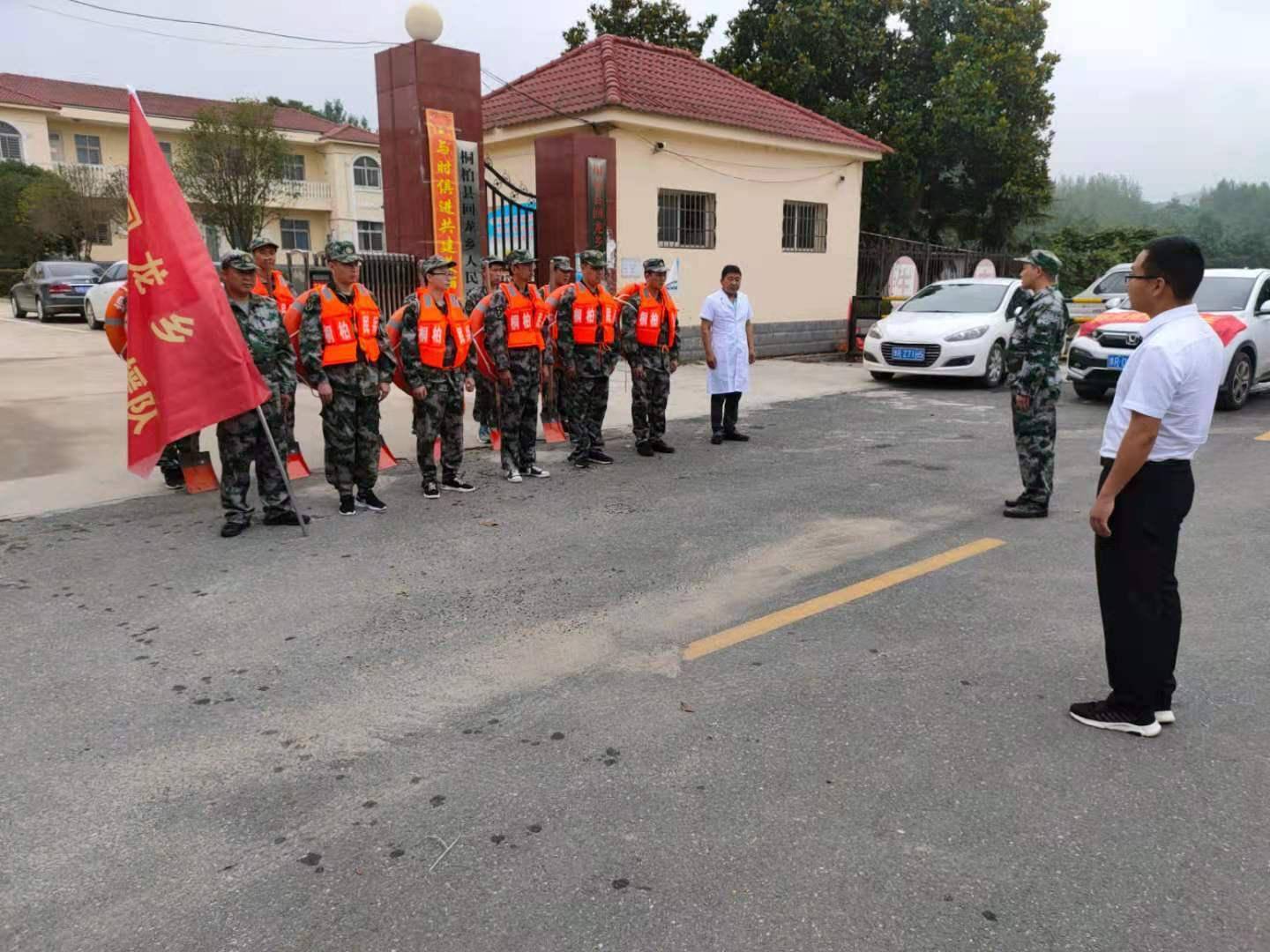 桐柏县回龙乡:我为群众办实事 防汛抢险勇当先