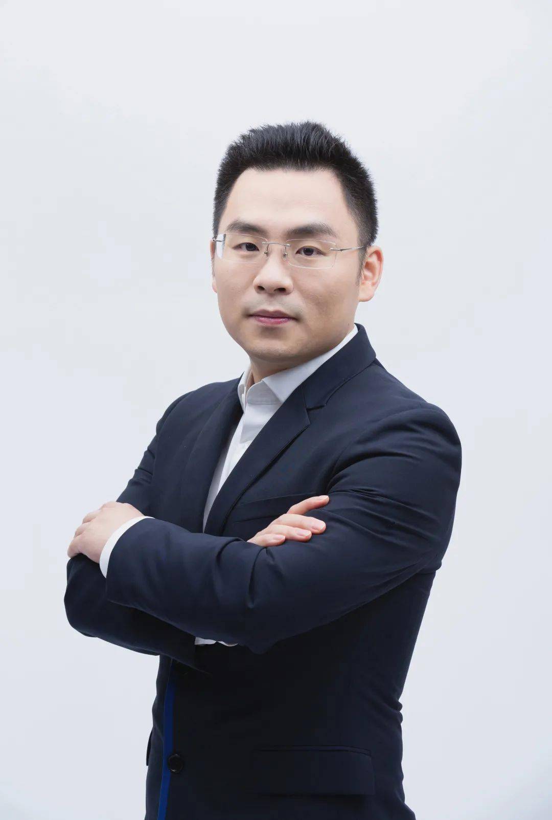 快来为16号川沙青年企业家——郑金龙打call点赞吧!_上海