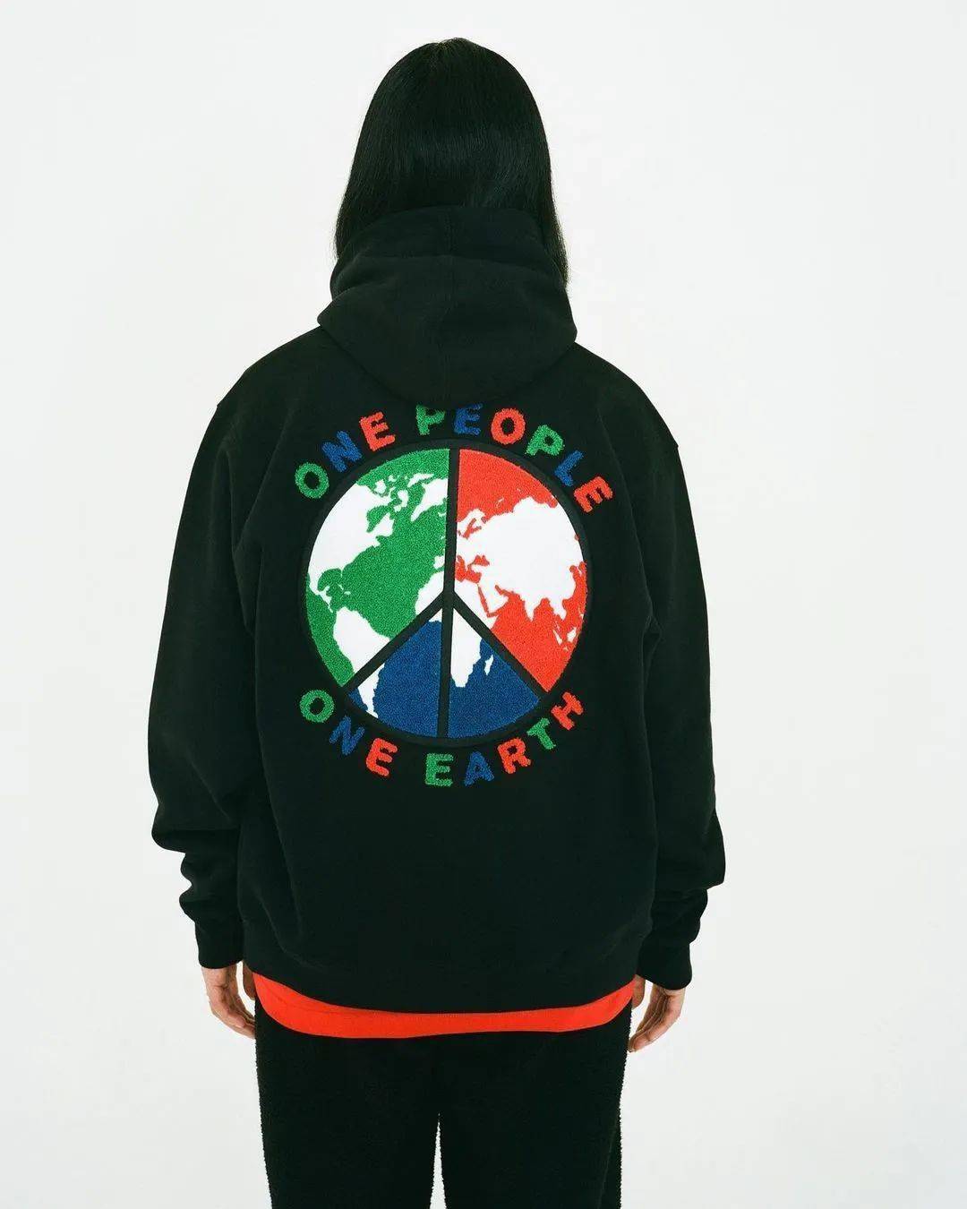 系列|NIGO和KAWS上身曝光联名系列