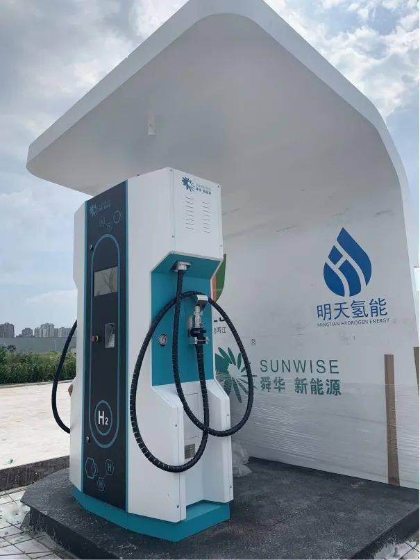 聚焦两高两区丨重庆首座加氢站在两江新区落成将于本月底正式投用