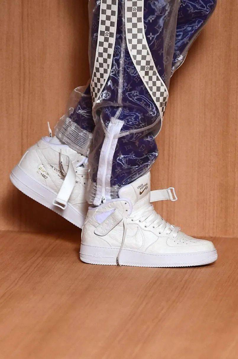 Nike|肯定抢破头！LV x Nike AF1 最新实物曝光！传闻明年发售！