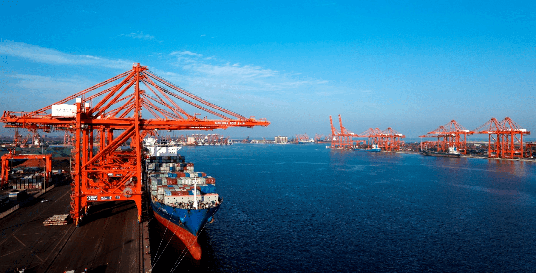 唐山港集装箱码头信息化建设迈出新步伐,通过智慧港口建设实践,实现了