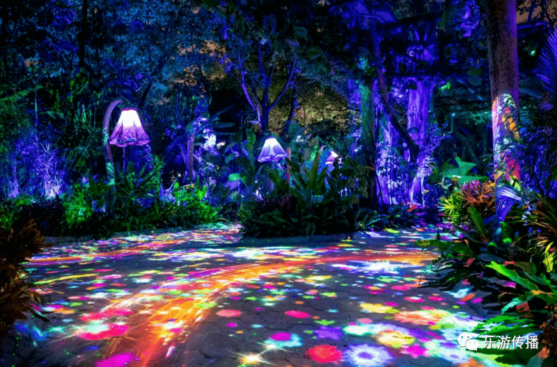 幻化出非常绚丽的场景采用3d全息投影 光和影的交织这里是造梦空间