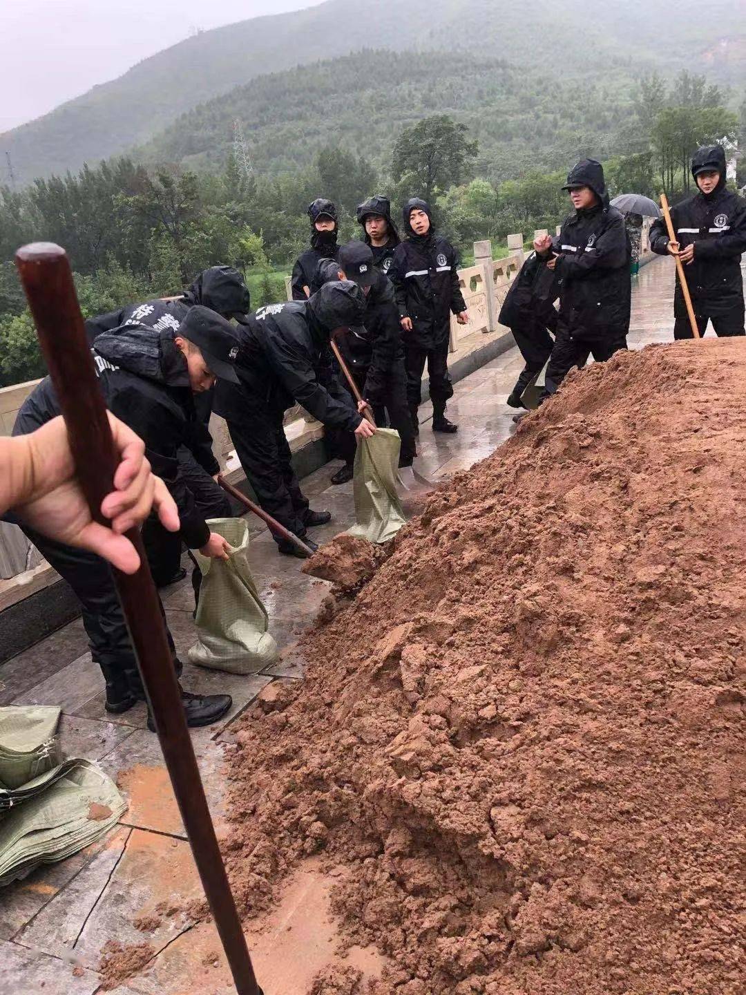 防汛第一线,前方记者发来报道!_涉县