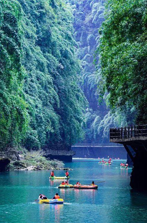赏图| 重庆市民阿依河漂流 尽享夏日清凉