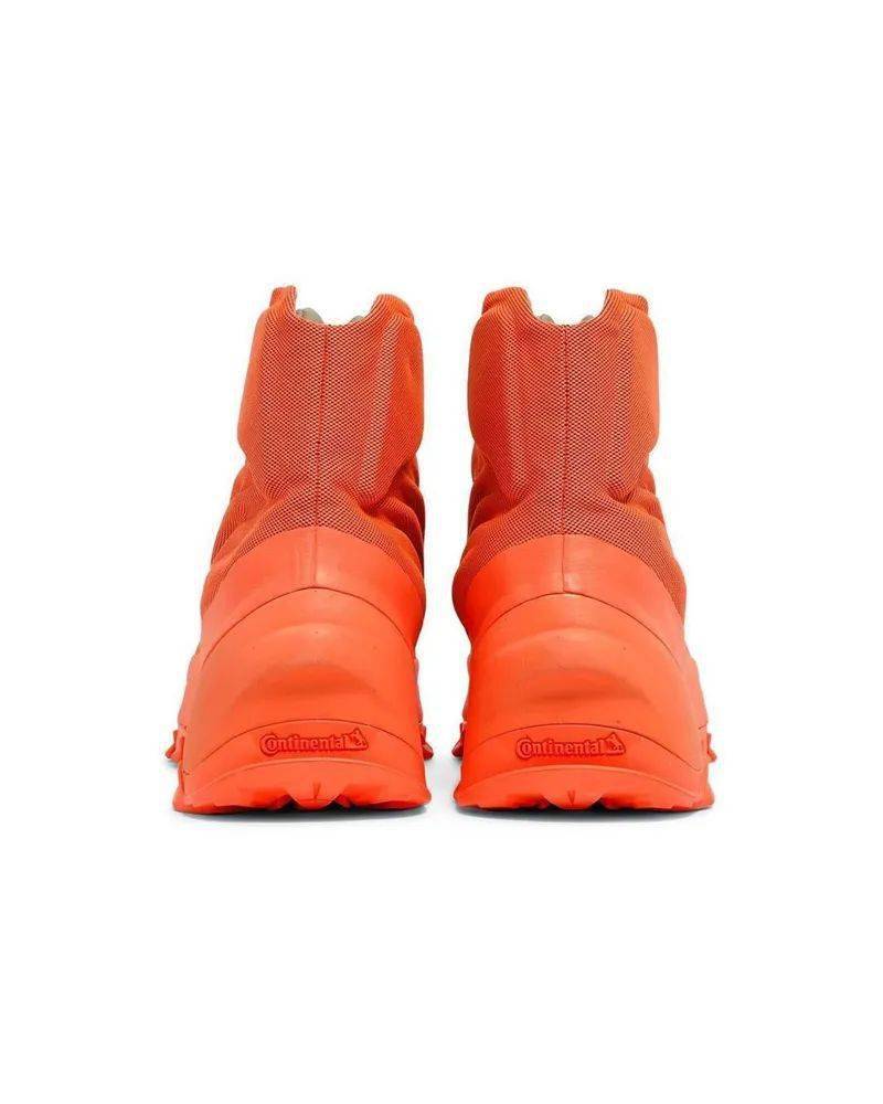 母亲|Kanye 丝袜套头模仿《阿基拉》！Yeezy 新鞋型完整曝光！