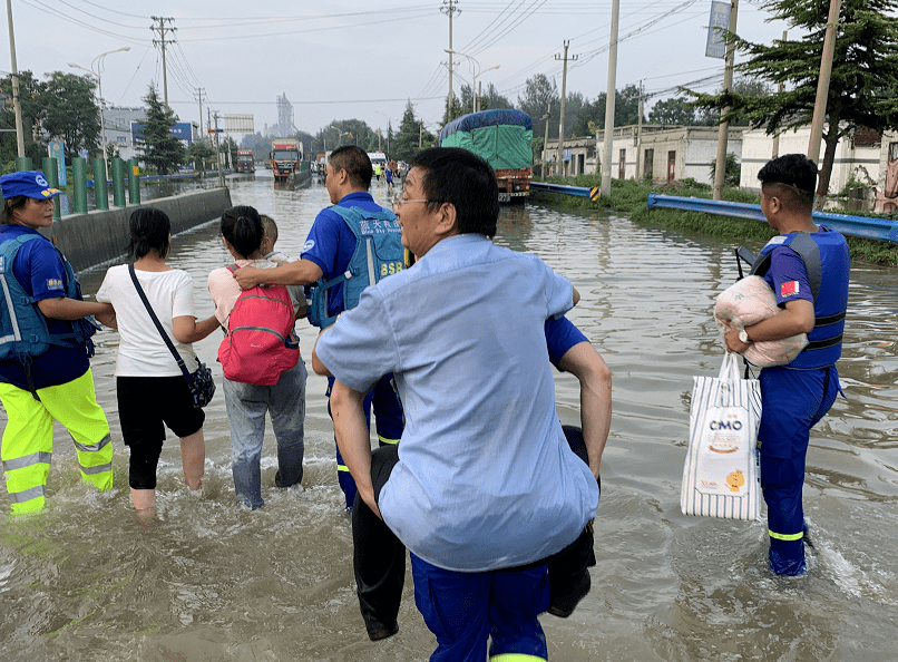 房山救援队河南救灾现场动态汇总:一夜未眠救助核心受灾区群众,不光