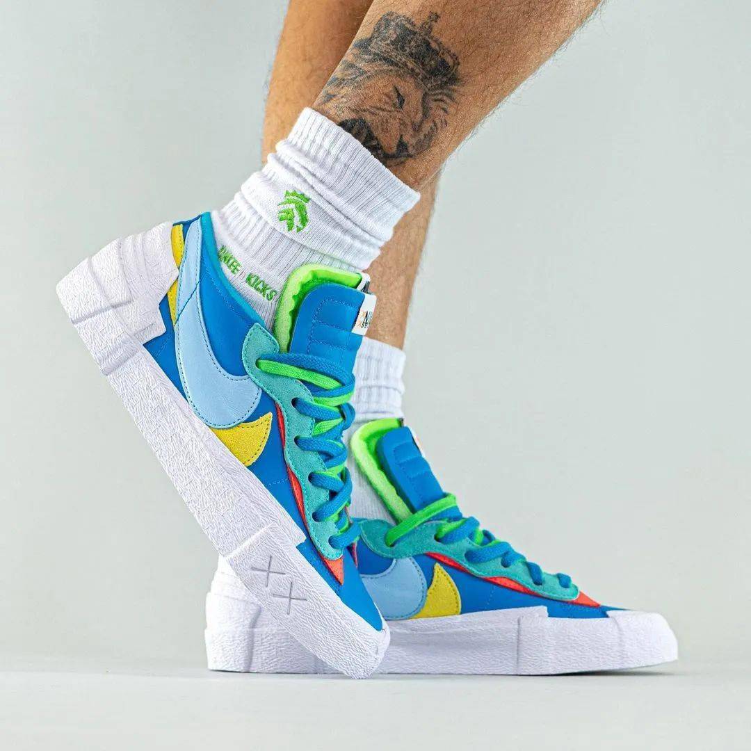 鞋舌|发售倒计时！sacai x KAWS x Nike 上脚新图曝光！
