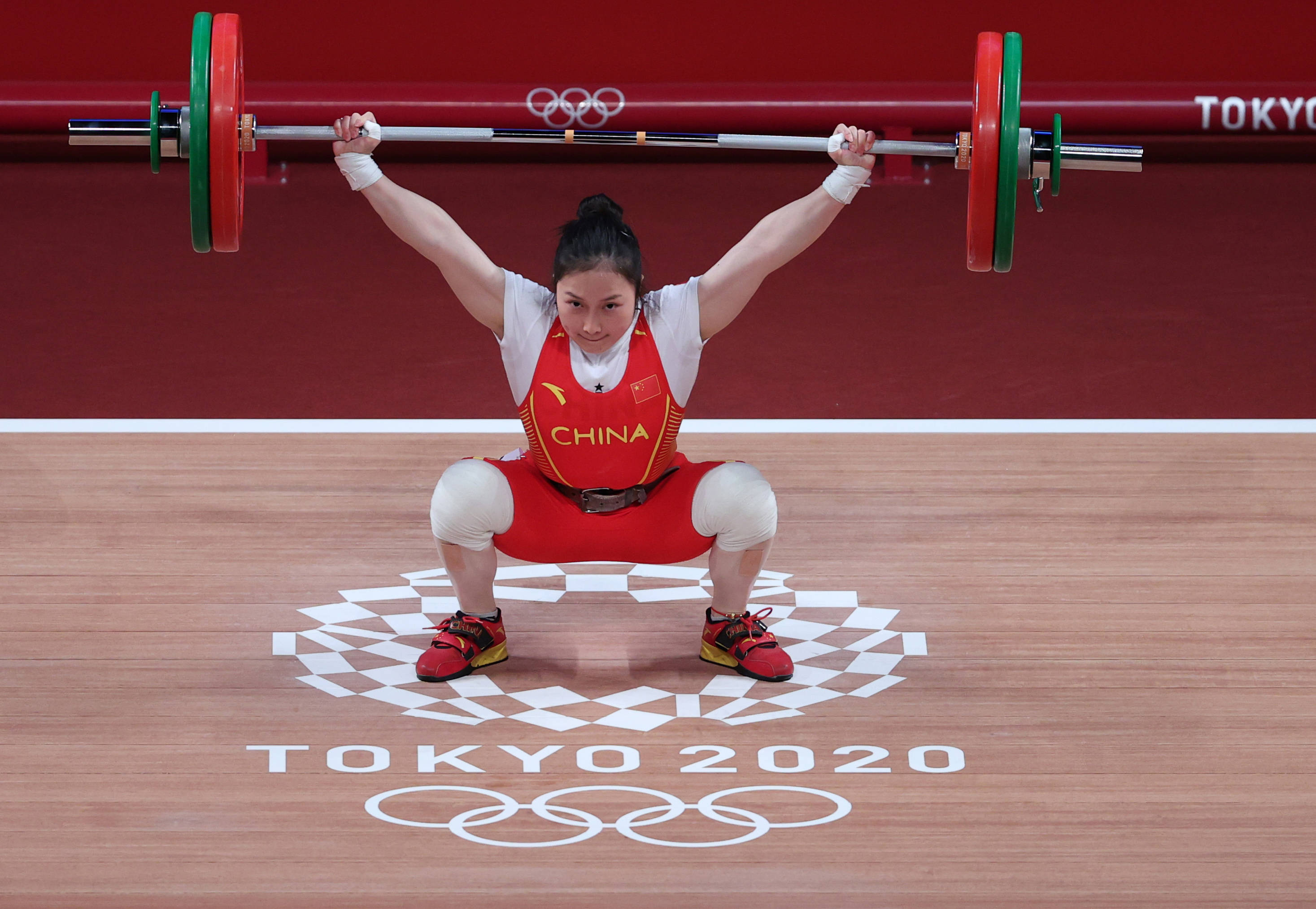 奥运会举重女子图片