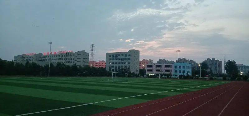 泗县思源实验学校积极做好应对台风烟花防汛工作