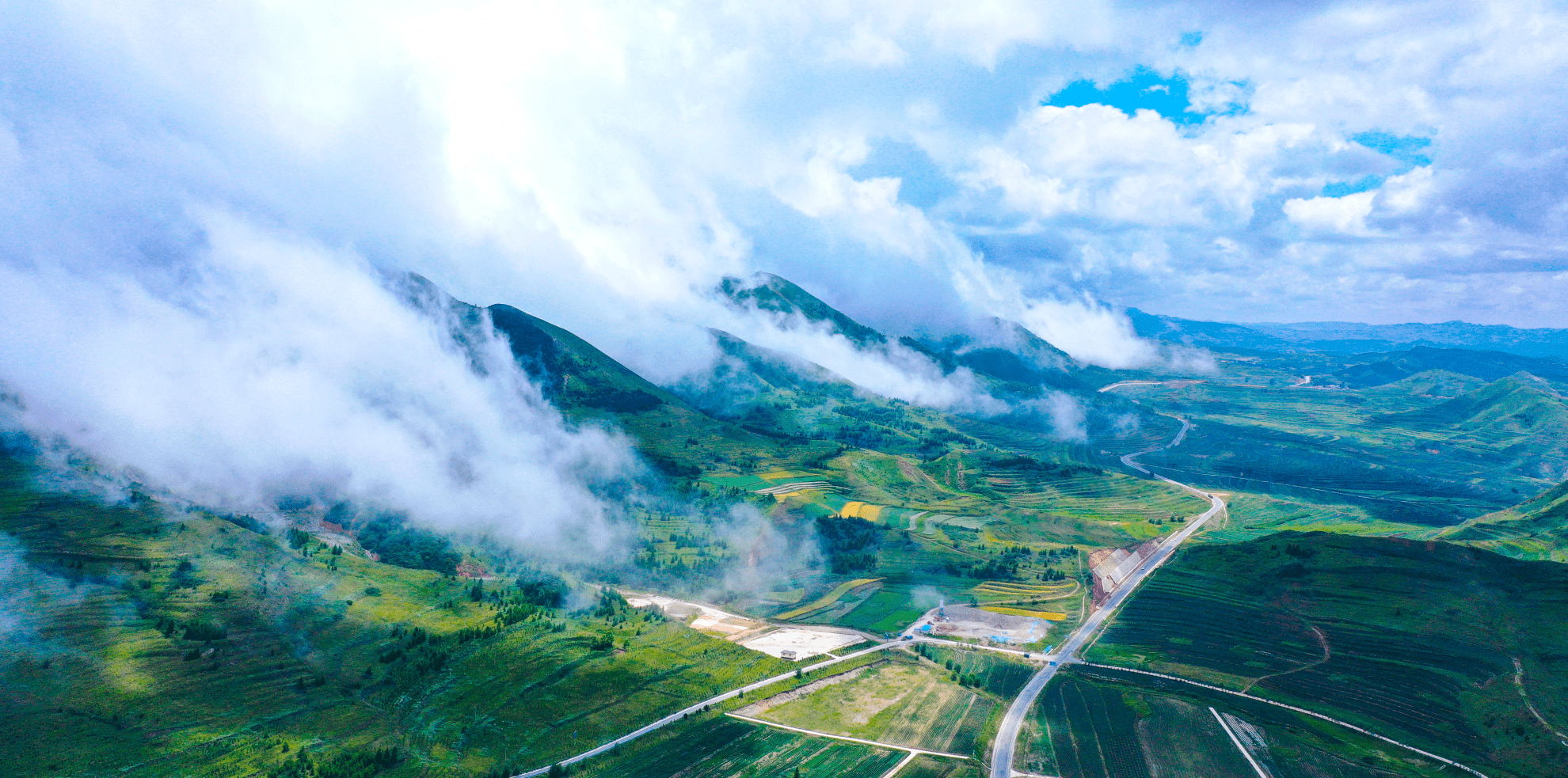 组图|六盘山下好风光——云雾缭绕六盘山