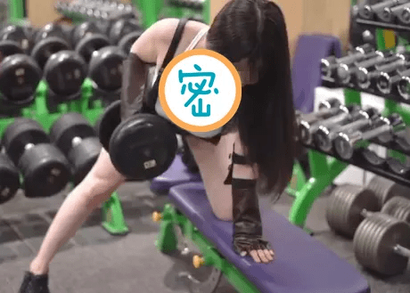 女子直播健身被批x暗示这是什么玩意网友辣眼睛