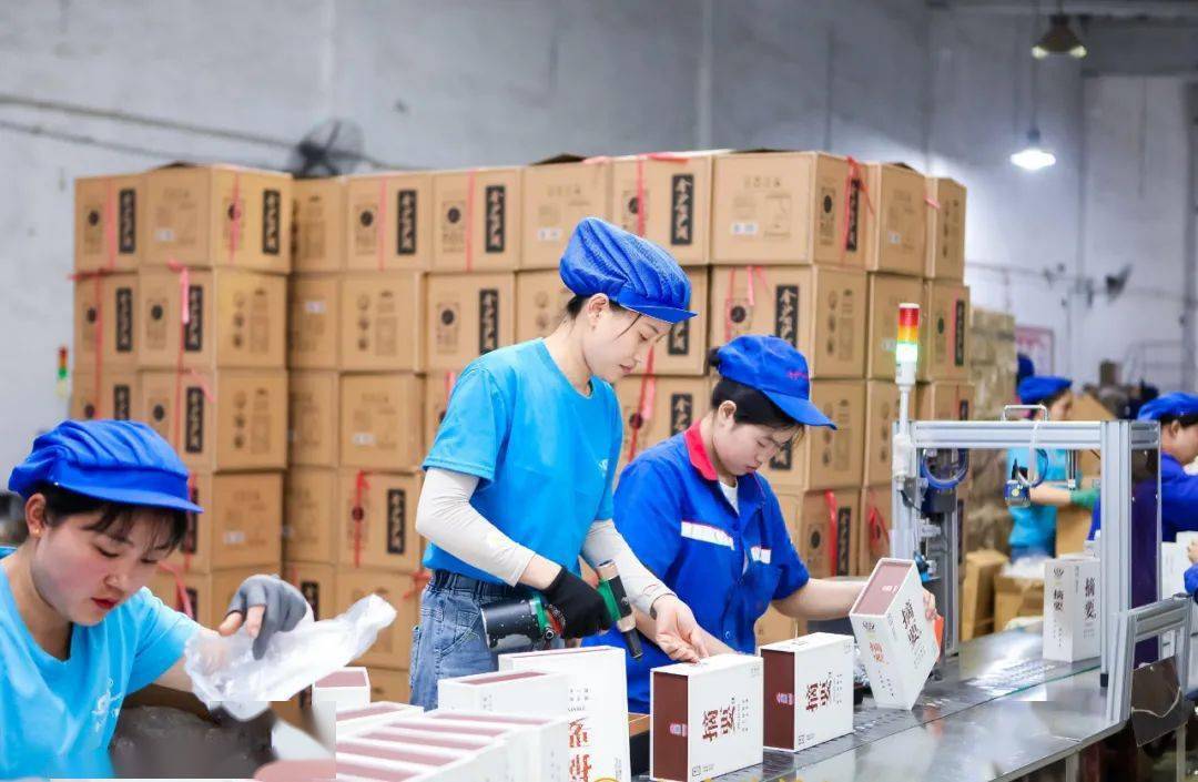 行业2020年贵州全省白酒包装需求达150亿包装与白酒产业同频共振
