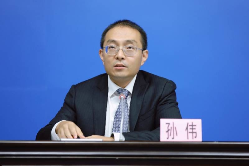 海珠区人民政府副区长孙伟.广州市新闻办供图.