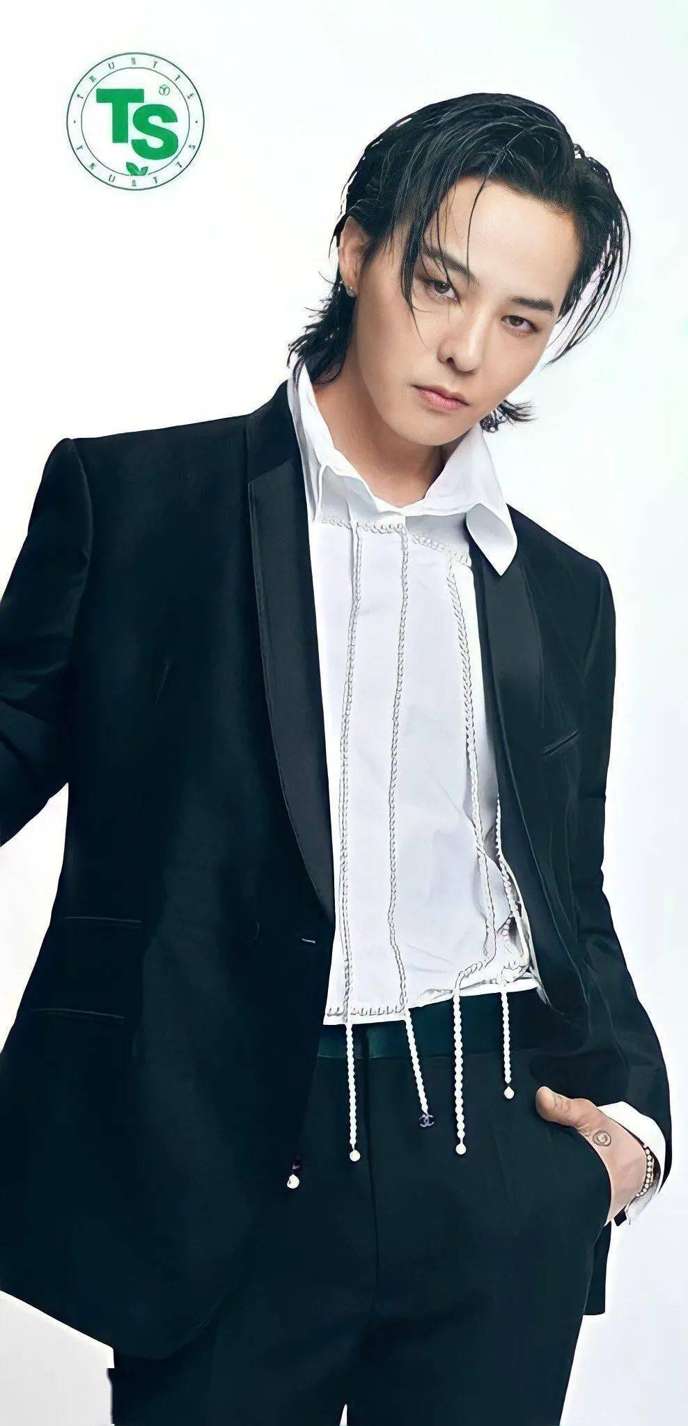 最新权志龙ts洗发水宣传图