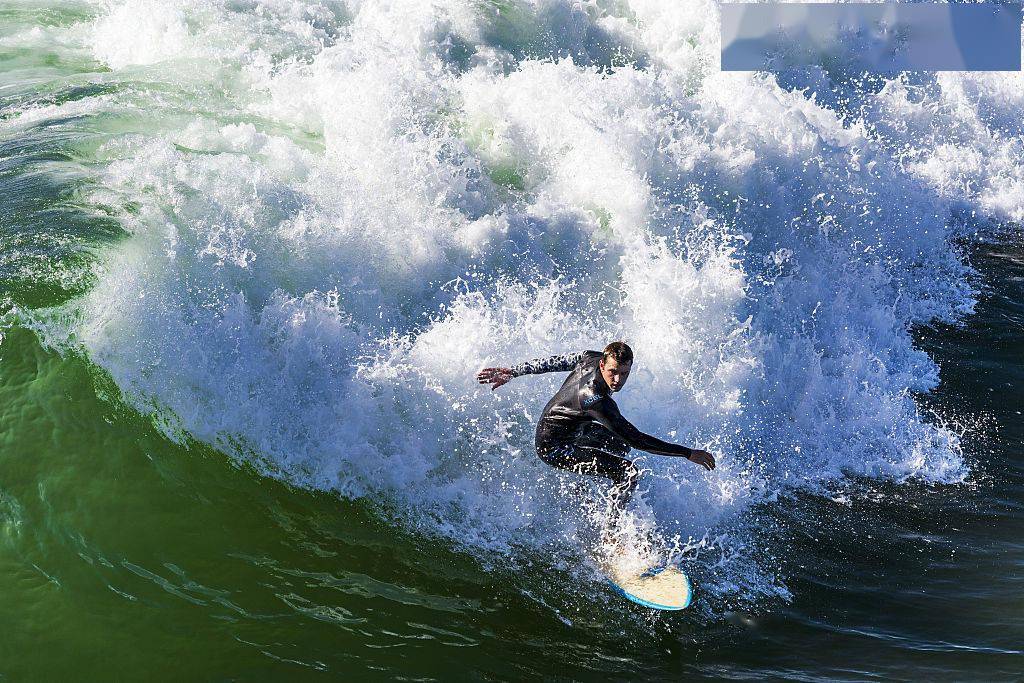 冲浪运动首次"进军"奥运会 这些冲浪胜地颜值也太高了!