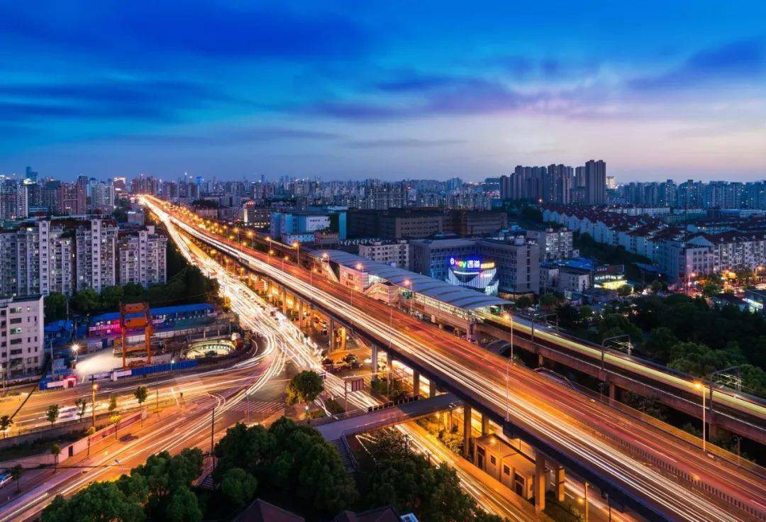 要闻带你快速了解高境镇2021上半年政府工作报告要点