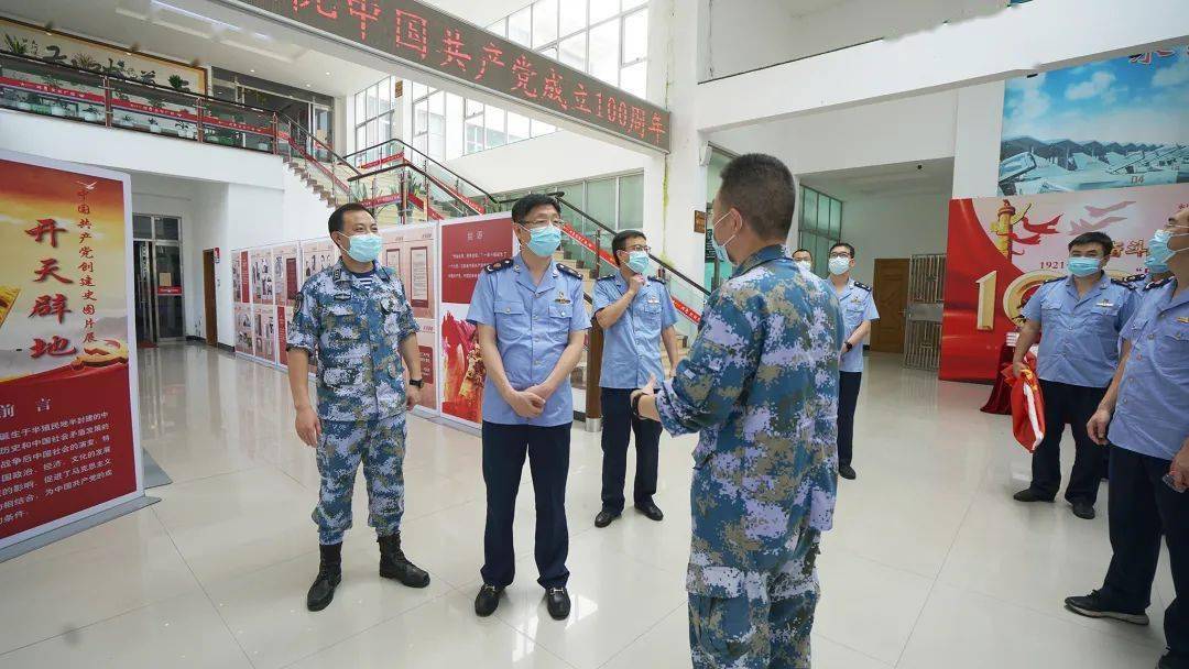 7月29日,市场监管局党委书记,局长沈云才带队,赴91504部队71分队开展
