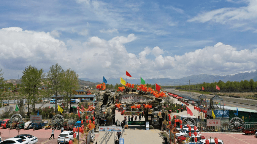 乡村旅游夏末秋临带你游遍海东这些乡村旅游景点