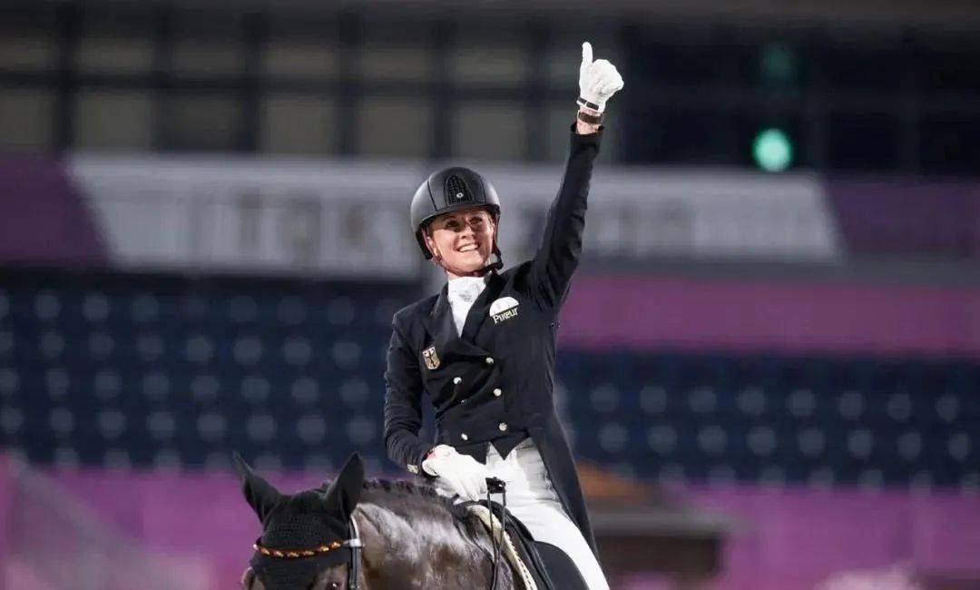 赛事东京奥运会盛装舞步精彩瞬间