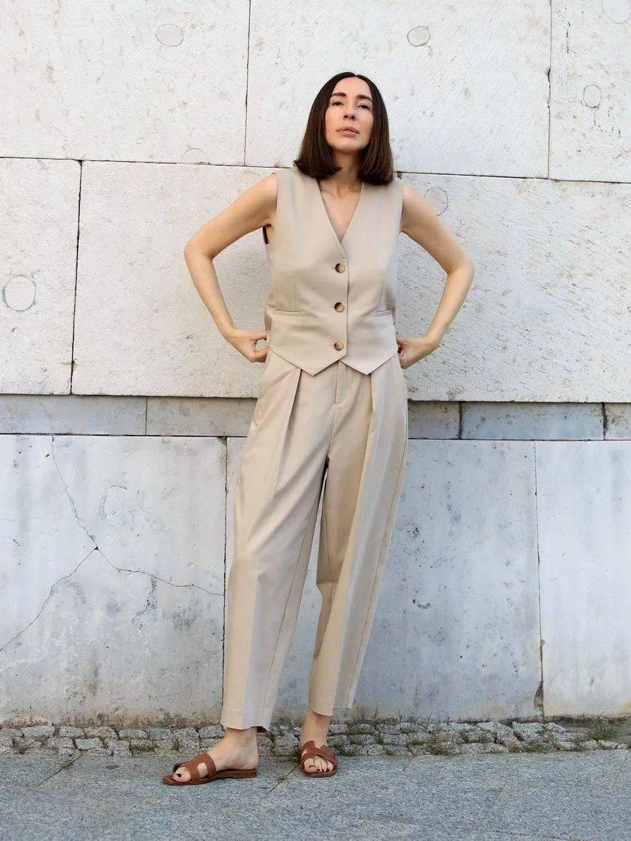 Hadid|谁说马甲很古板？这样穿可时髦了