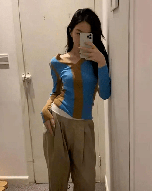 拍照怎么拍背身 354db955043049da882c37e84d7bc1d1.png