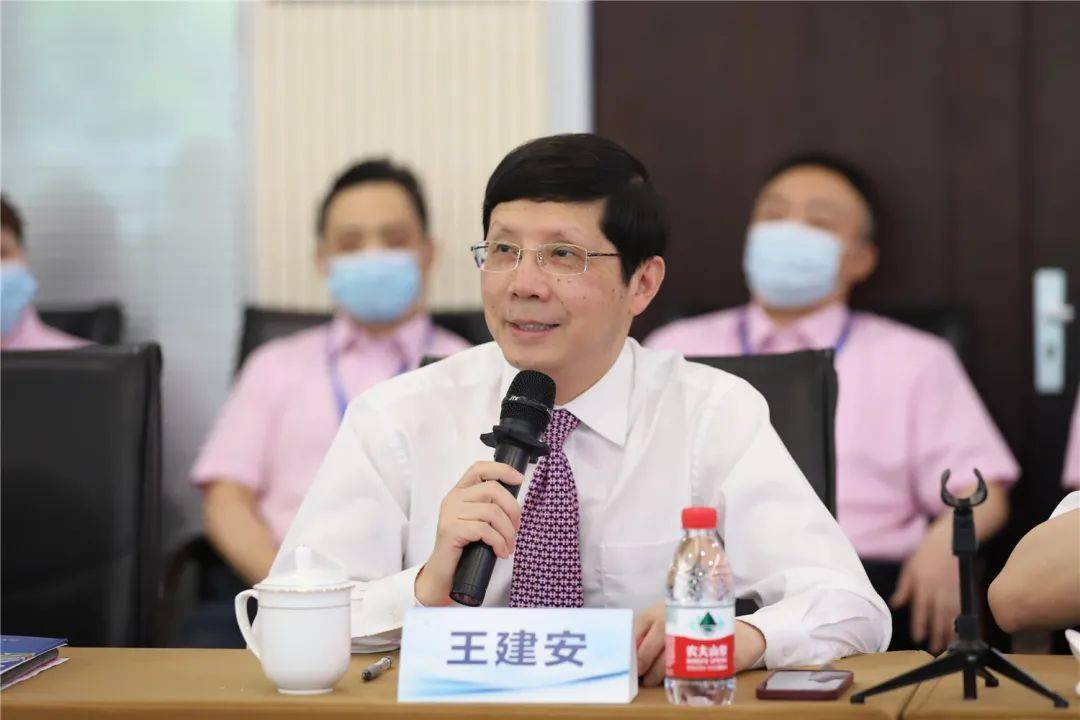 浙大二院党委书记王建安,市卫健委党委委员,副主任应旭旻,区人民政府