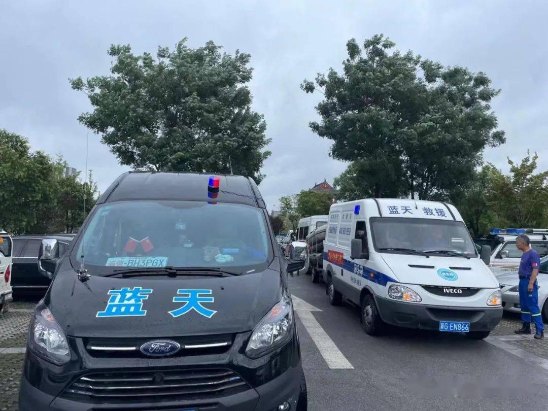 抗灾张家口蓝天救援队驰援河南卫辉灾区纪实