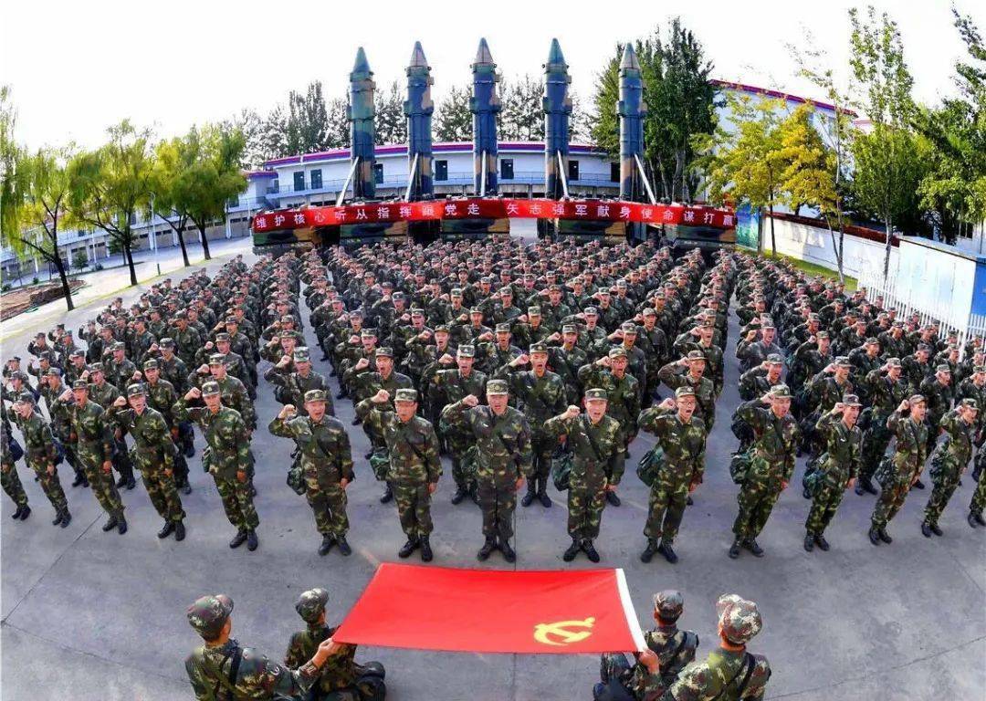 在中國,有種安全感叫:人民解放軍來了!