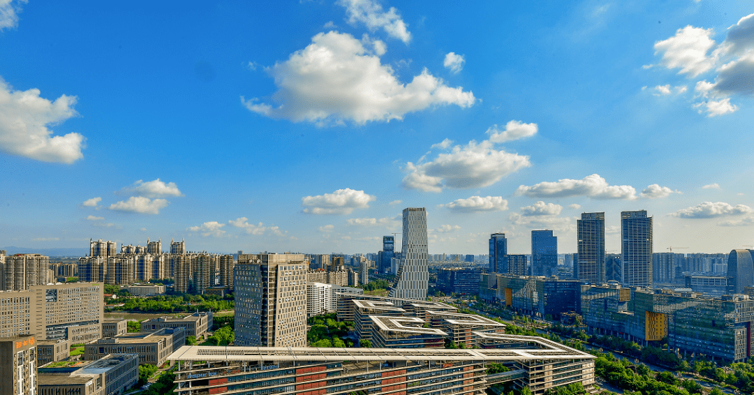 成都高新区 这些数据所彰显的,是一座超大城市不断 发展新经济