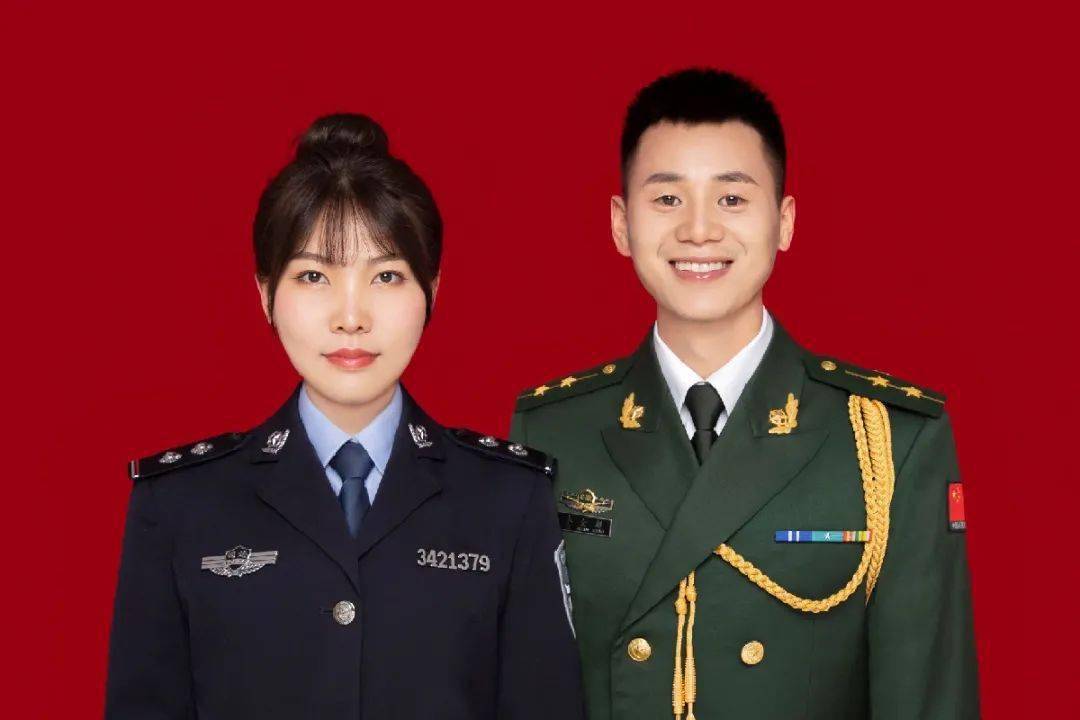 既是警察,又是军嫂她们选择了奉献和付出承担起家庭的重任又是怎样的
