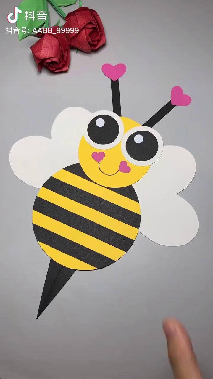 橡皮泥制作小蜜蜂图片