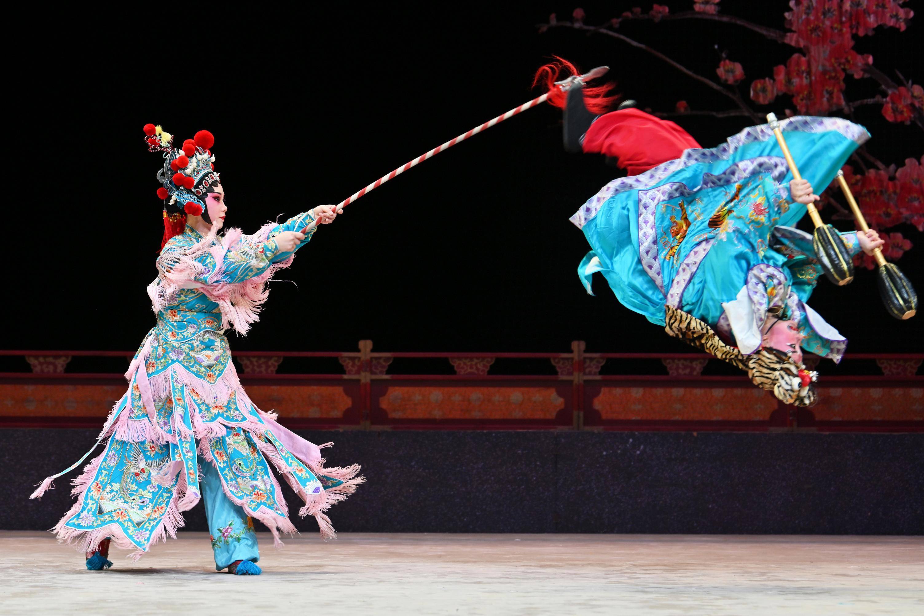 广东|这舞台是成长的驿站：广东粤剧院2021中青年演艺大赛收官