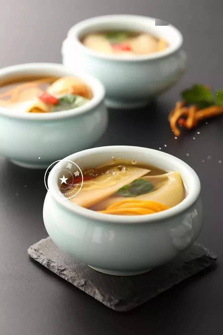 粵菜高端食材花膠_雞湯