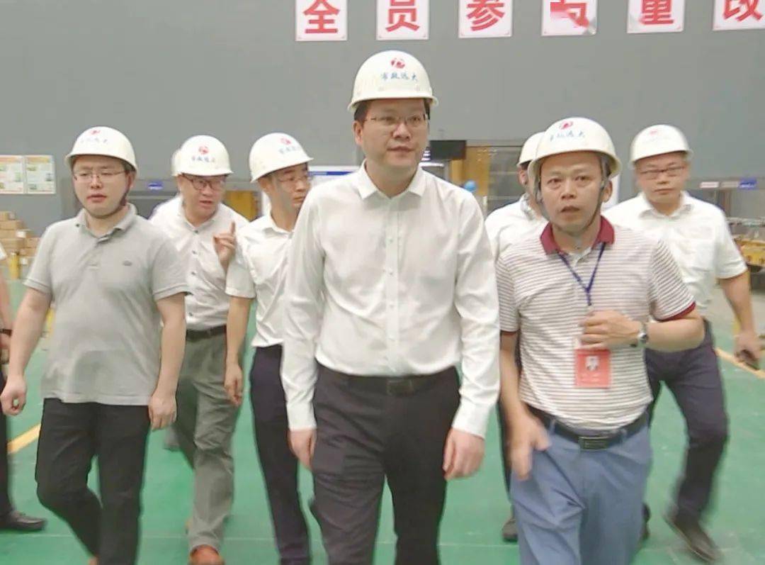 陈翔书记深入武阳装配式建筑产业园调研_发展