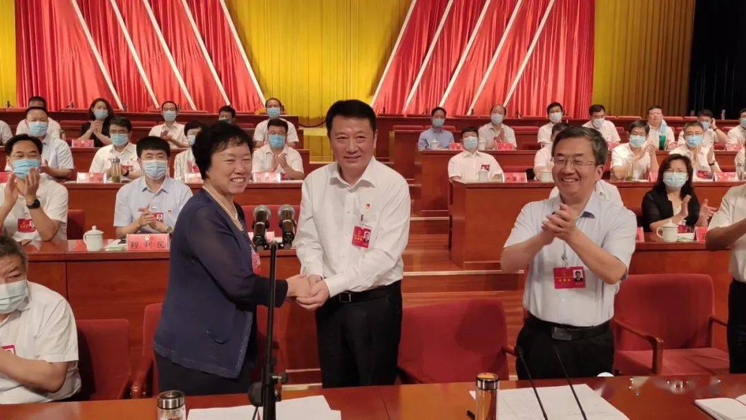 赵文峰当选平顶山市人民政府市长