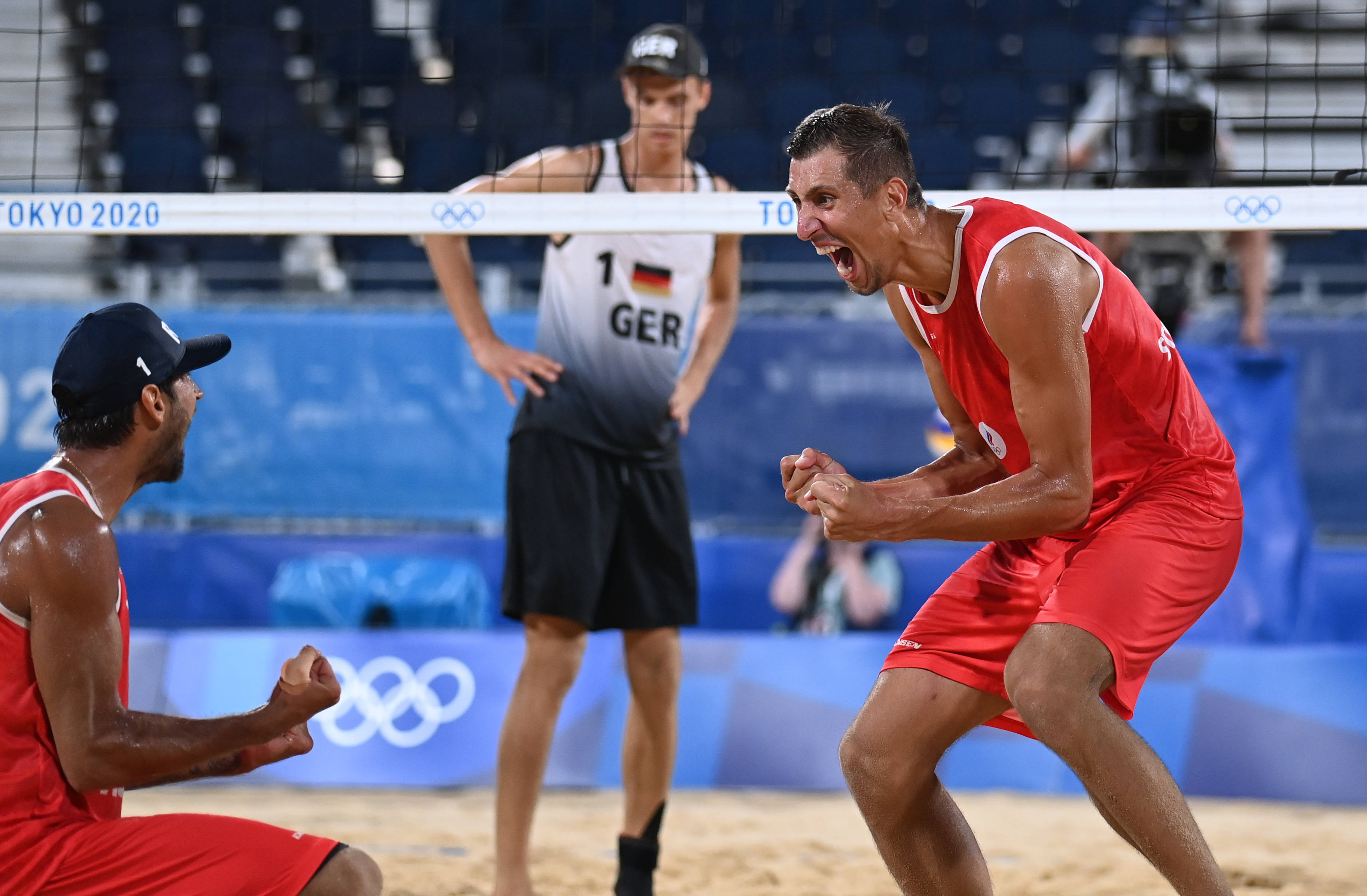 沙滩排球——俄罗斯运动员晋级男子半决赛