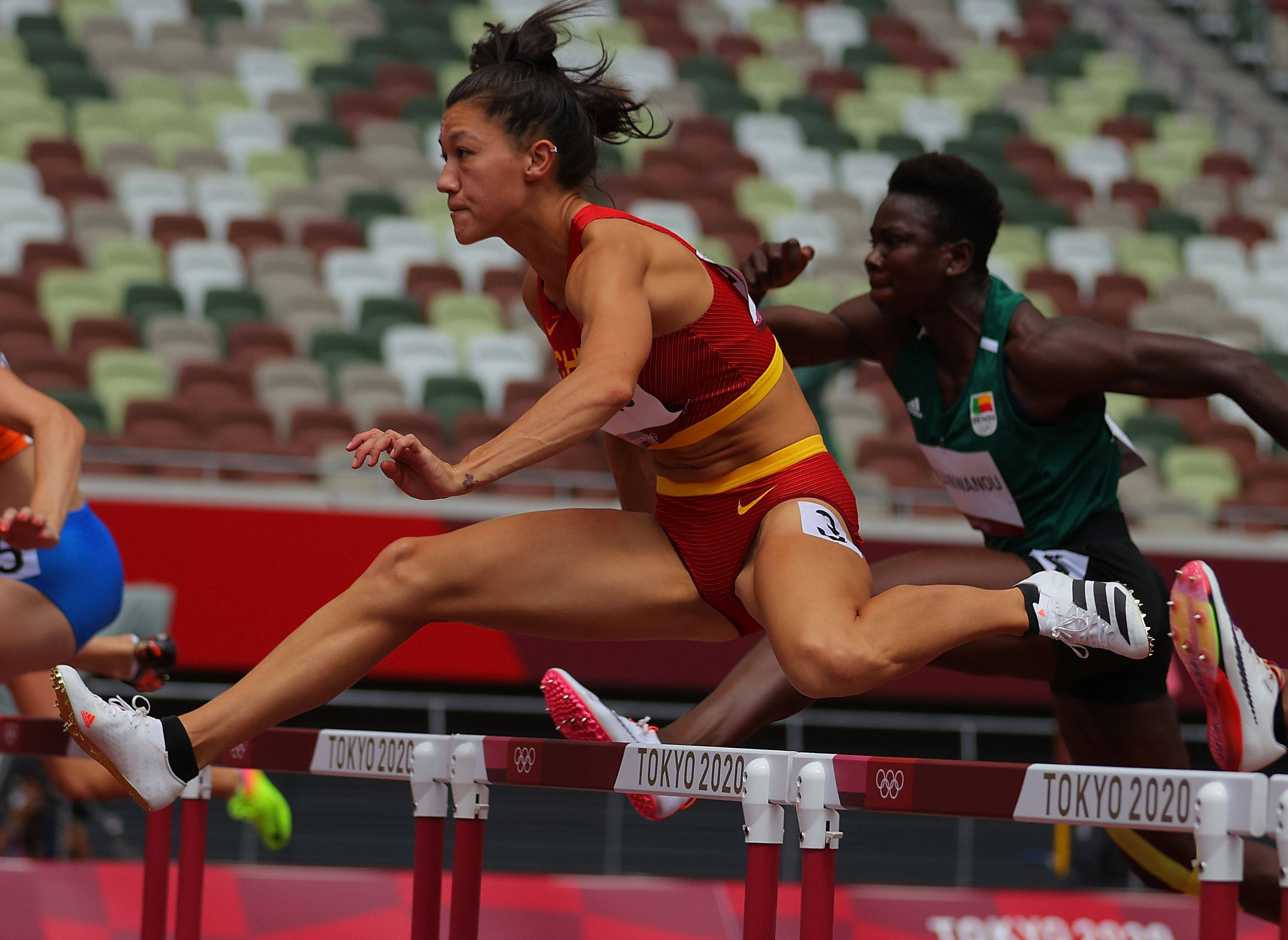 田径——女子七项全能:郑妮娜力获得第十名