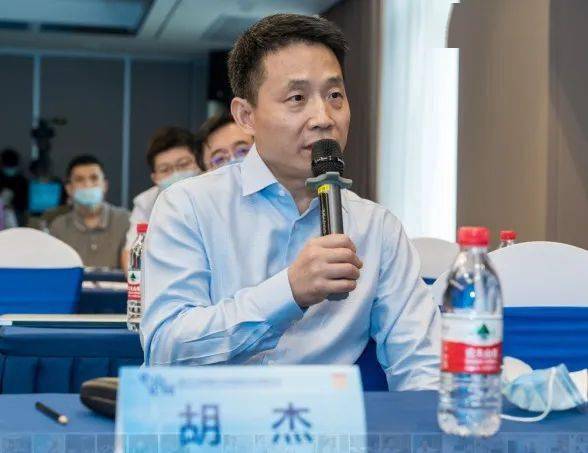 会议报道华山脑定位学国际论坛暨第四届华山医院难治性癫痫外科治疗